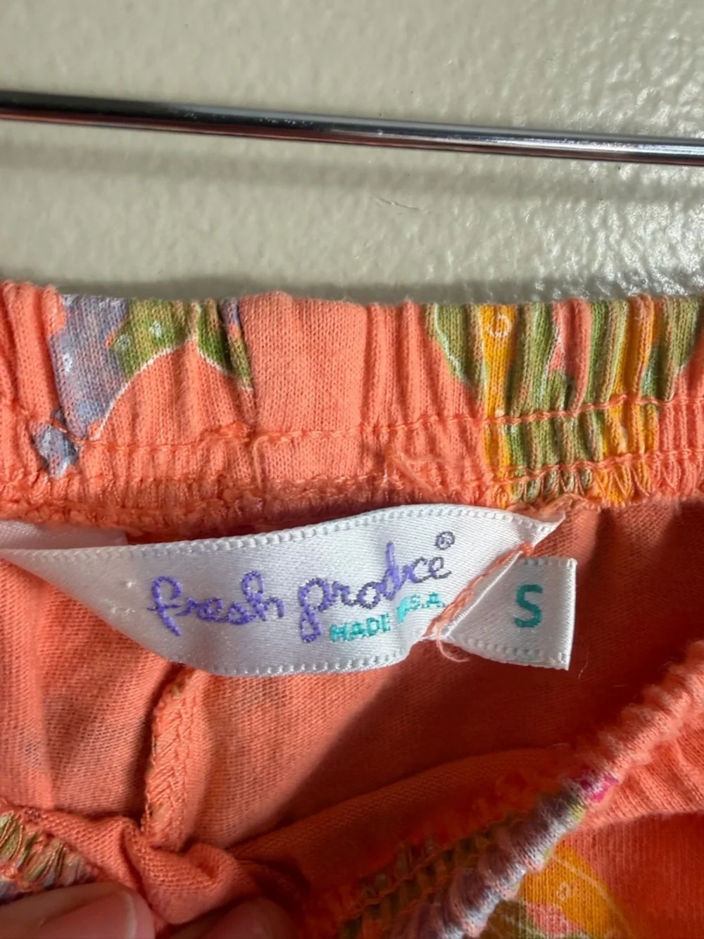 SOLD Print Capri Pants Small Coastal Beachy - Picture 3 of 4